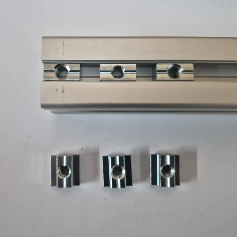 Nakrętka wpustowa do profili aluminiowych